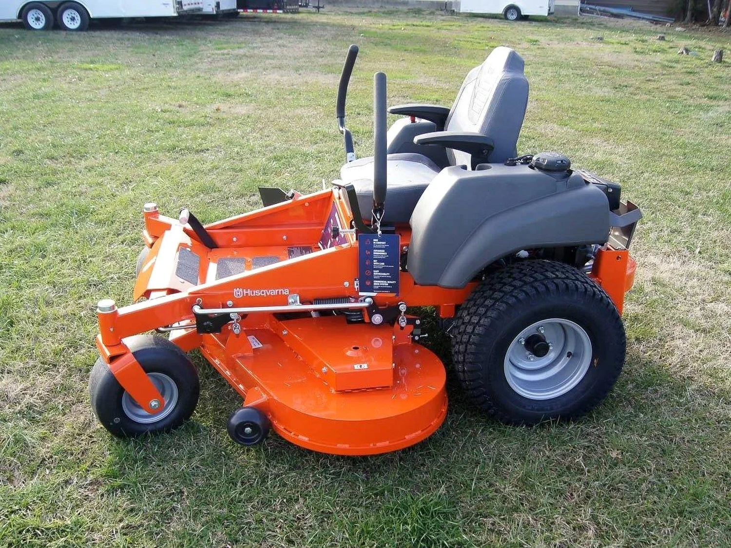 Husqvarna MZ61 61″ Zero Turn Lawn Mower 24HP KAW (Scratch and Dent)